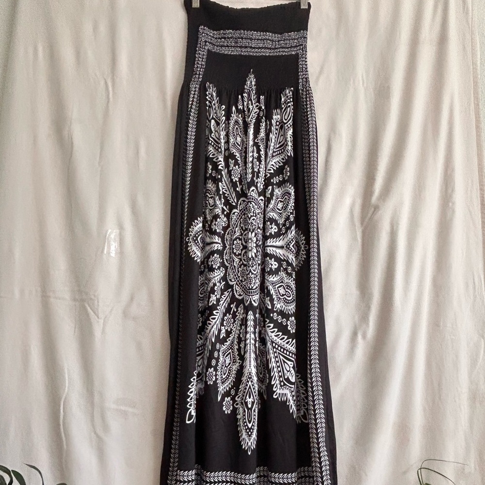 BEACH VACATION Venus Black & White Maxi Dress Bold Print Long Dress